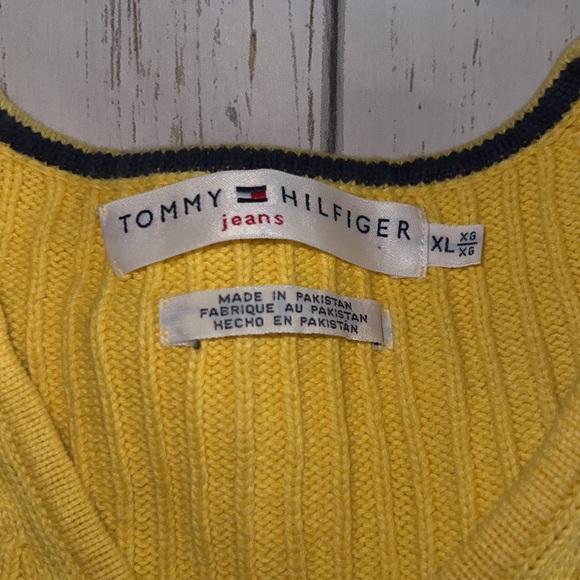 Vintage Tommy Hilfiger - Picture 2 of 4